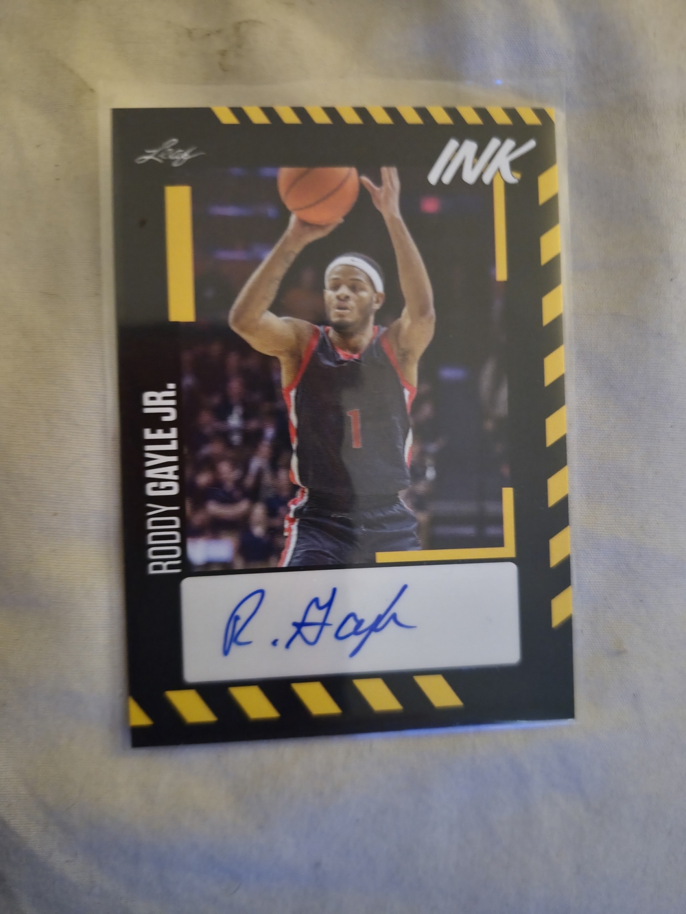 Ink Autograph Basketball Card - Black & Yellow